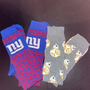 New York Giants socks & BB8 Star Wars socks